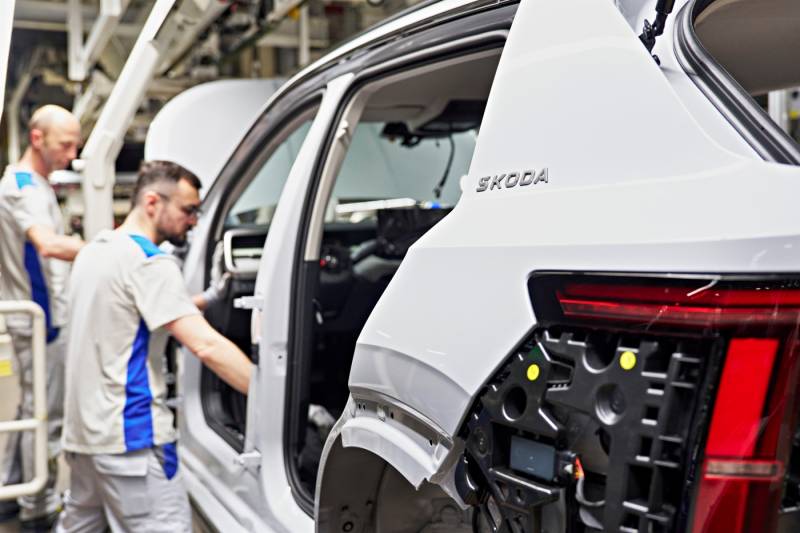 Campanha Škoda Superb Break Um bom negócio, para os seus negócios. - Auto Maran Coimbra