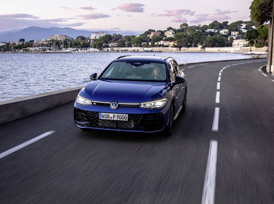 Volkswagen Passat eleito o Melhor Carro Familiar Grande pelo Euro NCAP 2024 - Auto Maran Coimbra