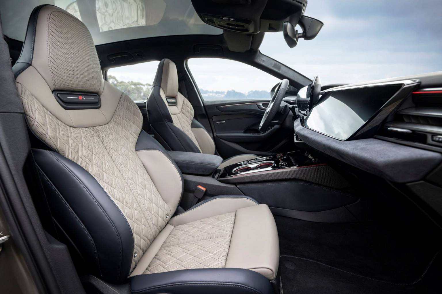 02_Audi exclusive revela A6 Avant na Milan Design Week